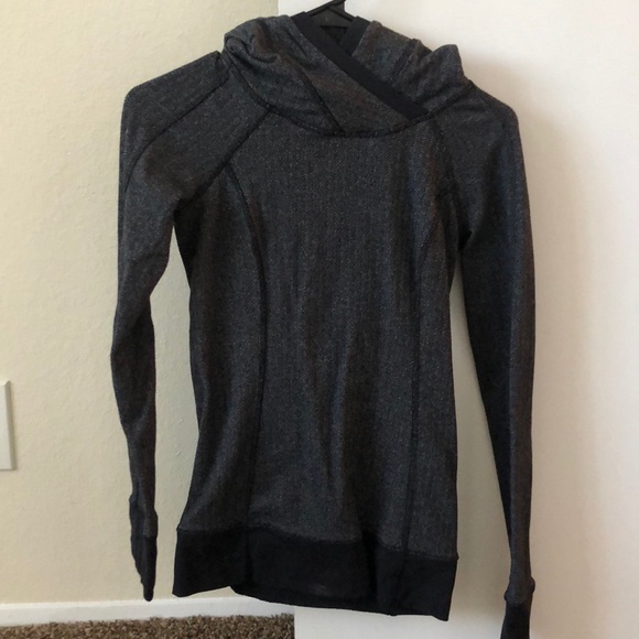 Lululemon sweatshirt - Picture 1 of 5